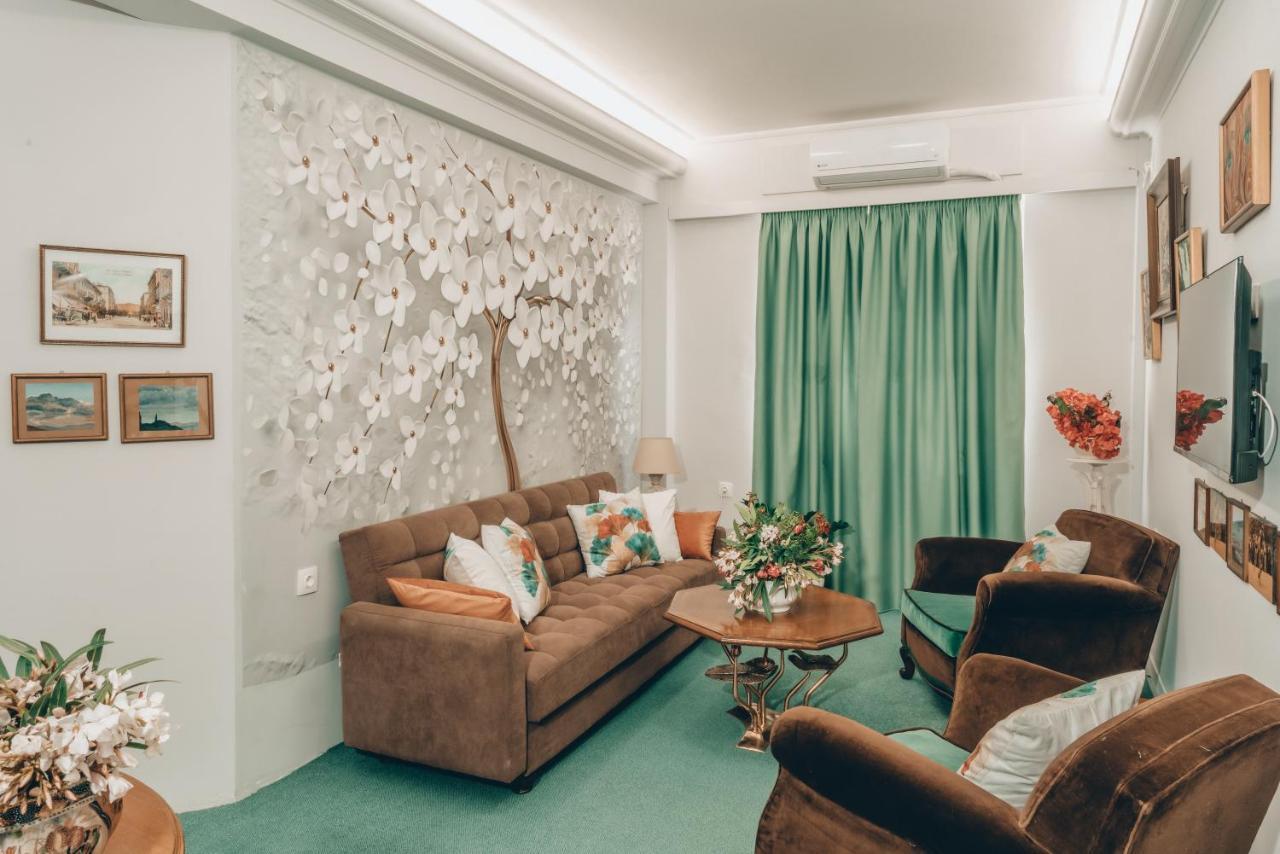 Pnoe D'Athenes Apartment Exterior photo